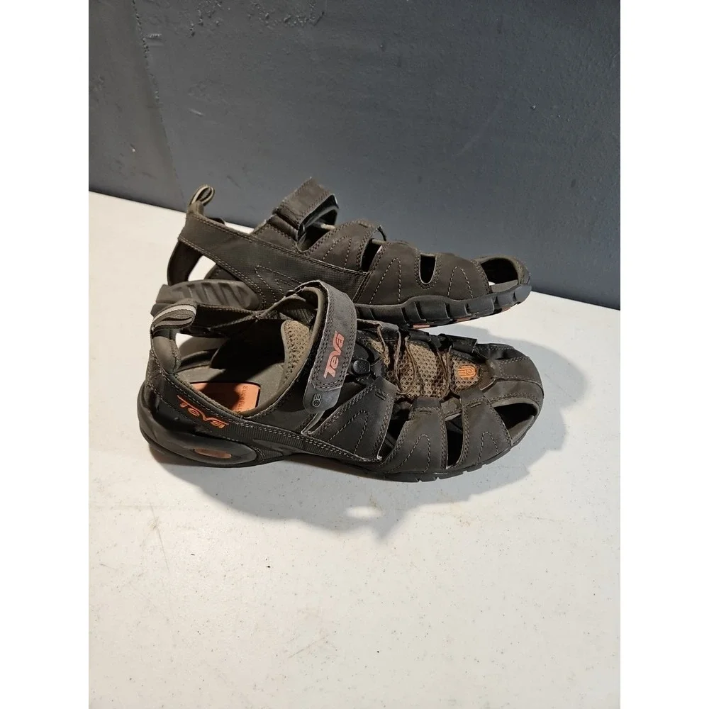 TEVA Dozer Sandals Mens 11 Brown Adjustable Hiking Fishing Closed Toe Sandal(S59